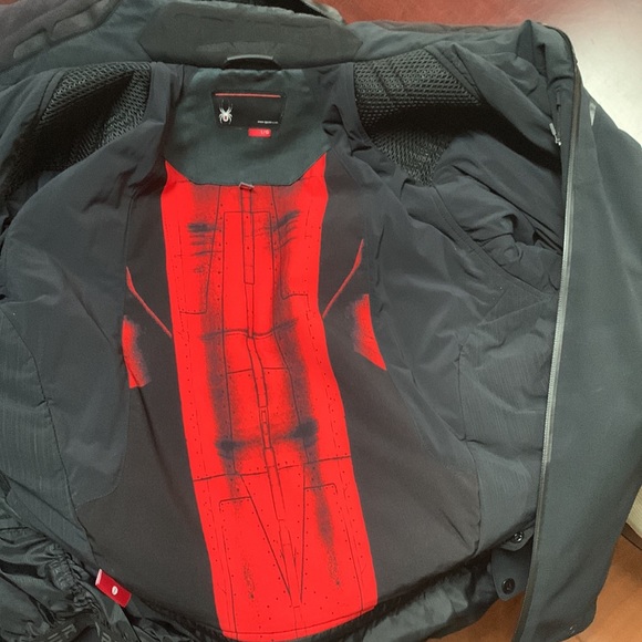 Spyder men’s Pinnacle ski/snowboard jacket - Picture 9 of 12